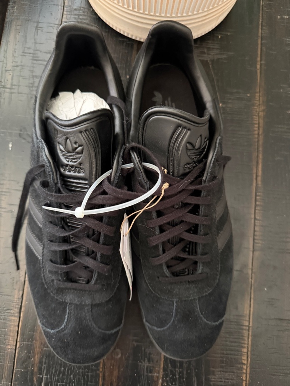 adidas Gazelle all Black Suede